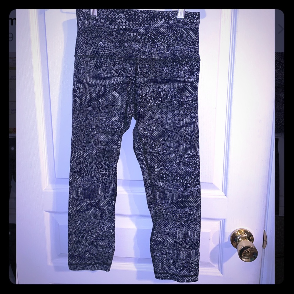 Lululemon Align Crop 21” EUC 6